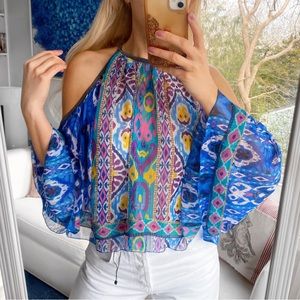 💙 ZARA BOHO BLUE MULTI ABSTRACT COLD SHOULDER LOOSE FIT CROPPED TOP!